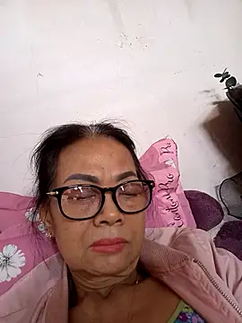 Snapshot of Hotestlove chatting on 03.20.25 Hotestlove online show from 03.20.25