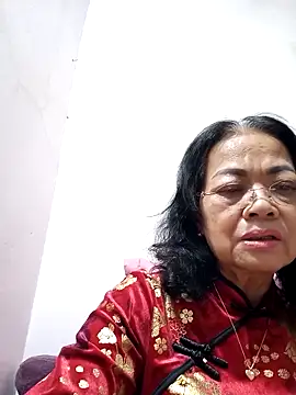 Snapshot of Hotestlove chatting on 03.20.25 Hotestlove online show from 03.20.25