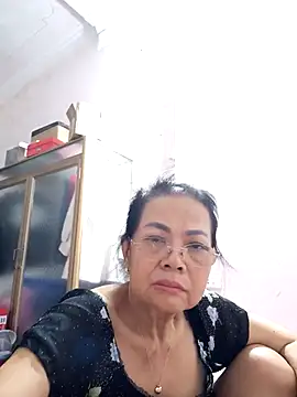 Snapshot of Hotestlove chatting on 09.19.25 Hotestlove online show from 09.19.25