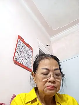 Snapshot of Hotestlove chatting on 09.26.25 Hotestlove online show from 09.26.25