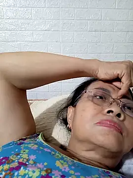 Snapshot of Hotestlove chatting on 10.07.25 Hotestlove online show from 10.07.25