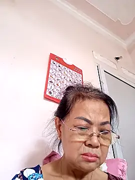 Snapshot of Hotestlove chatting on 10.15.25 Hotestlove online show from 10.15.25