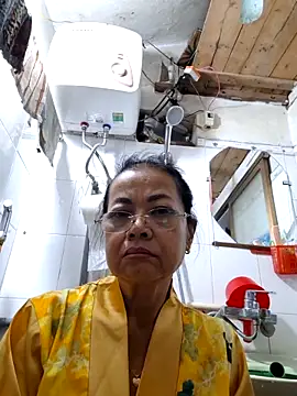 Snapshot of Hotestlove chatting on 10.30.25 Hotestlove online show from 10.30.25