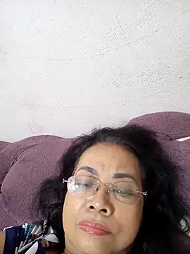 Snapshot of Hotestlove chatting on 11.17.25 Hotestlove online show from 11.17.25