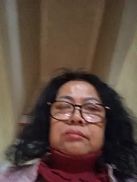 Snapshot of Hotestlove chatting on 11.30.25 Hotestlove online show from 11.30.25