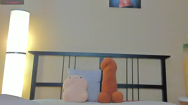 Snapshot of yourastral chatting on 03.07.25 yourastral online show from 03.07.25