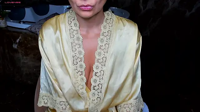 Snapshot of yourastral chatting on 11.17.25 yourastral online show from 11.17.25