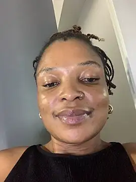 Snapshot of slimcateee chatting on 02.16.25 slimcateee online show from 02.16.25