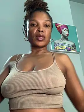 Snapshot of slimcateee chatting on 02.22.25 slimcateee online show from 02.22.25