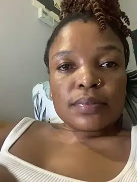 Snapshot of slimcateee chatting on 02.27.25 slimcateee online show from 02.27.25