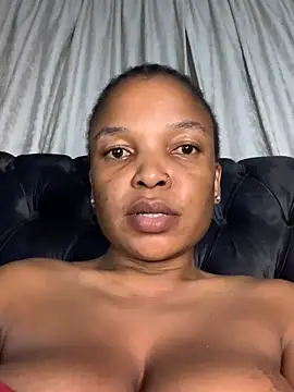 Snapshot of slimcateee chatting on 03.22.25 slimcateee online show from 03.22.25