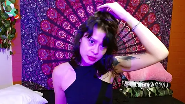 Snapshot of AbbySccott chatting on 03.13.25 AbbySccott online show from 03.13.25