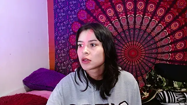 Snapshot of AbbySccott chatting on 09.25.25 AbbySccott online show from 09.25.25