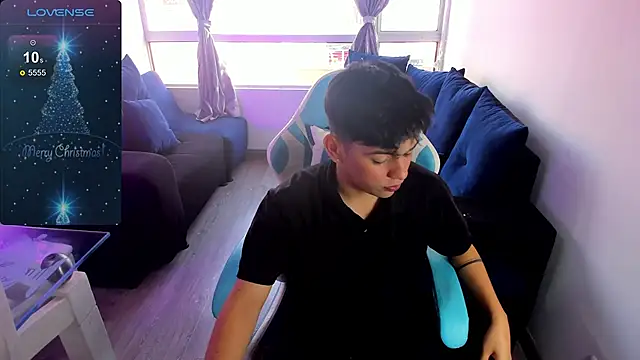 Snapshot of Franco_Rizzo_ chatting on 12.11.24 Franco Rizzo online show from 12.11.24