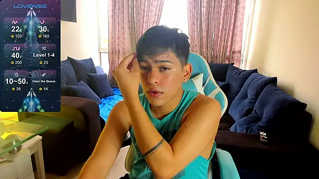 Snapshot of Franco_Rizzo_ chatting on 12.12.24 Franco Rizzo online show from 12.12.24