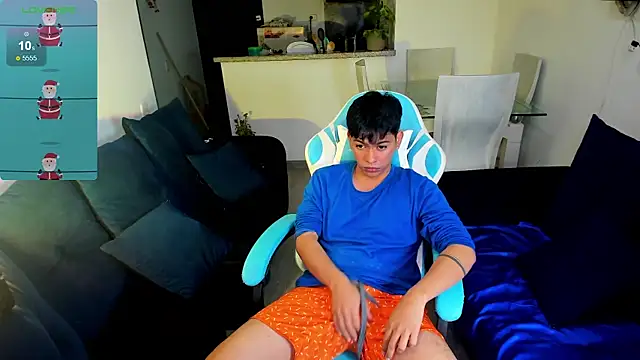 Snapshot of Franco_Rizzo_ chatting on 12.15.24 Franco Rizzo online show from 12.15.24