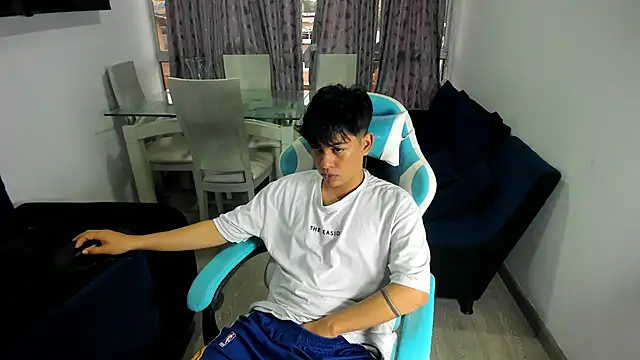 Snapshot of Franco_Rizzo_ chatting on 02.06.25 Franco Rizzo online show from 02.06.25