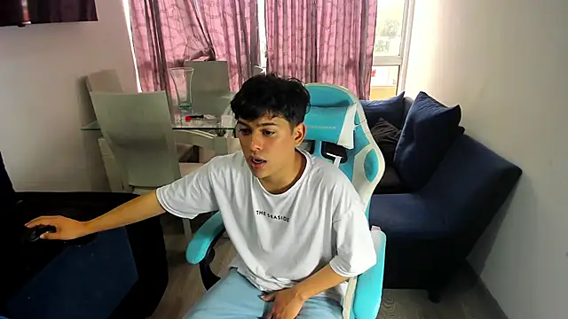 Snapshot of Franco_Rizzo_ chatting on 02.17.25 Franco Rizzo online show from 02.17.25