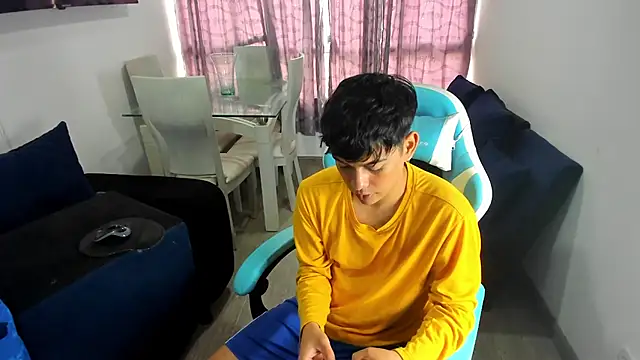 Snapshot of Franco_Rizzo_ chatting on 02.19.25 Franco Rizzo online show from 02.19.25