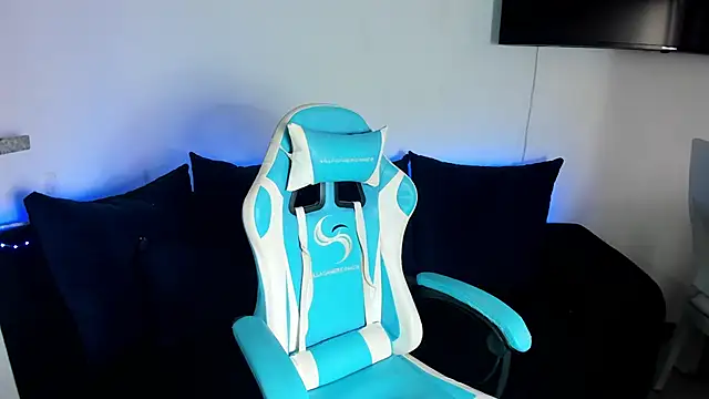 Snapshot of Franco_Rizzo_ chatting on 02.26.25 Franco Rizzo online show from 02.26.25