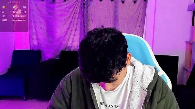 Snapshot of Franco_Rizzo_ chatting on 10.12.25 Franco Rizzo online show from 10.12.25