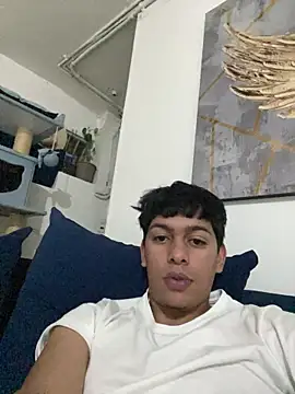 Snapshot of Franco_Rizzo_ chatting on 10.18.25 Franco Rizzo online show from 10.18.25