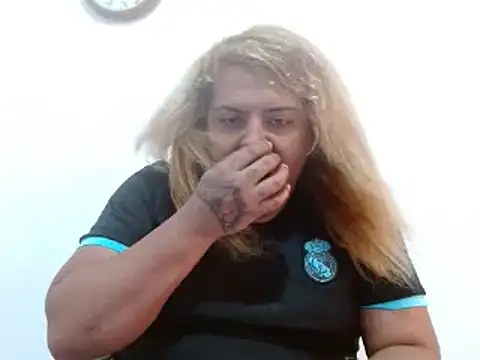 Snapshot of KIARAMARSHALLWELLZ chatting on 01.31.25 KIARAMARSHALLWELLZ online show from 01.31.25