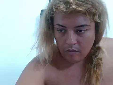 Snapshot of KIARAMARSHALLWELLZ chatting on 02.11.25 KIARAMARSHALLWELLZ online show from 02.11.25