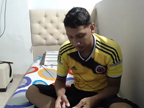 Snapshot of KIARAMARSHALLWELLZ chatting on 09.11.25 KIARAMARSHALLWELLZ online show from 09.11.25