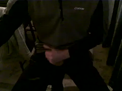 Snapshot of hornyman18cm39 chatting on 12.23.24 hornyman18cm39 online show from 12.23.24