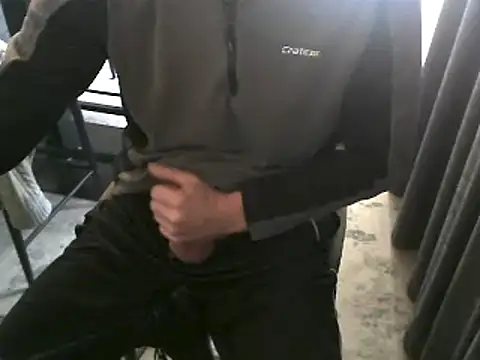 Snapshot of hornyman18cm39 chatting on 01.02.25 hornyman18cm39 online show from 01.02.25