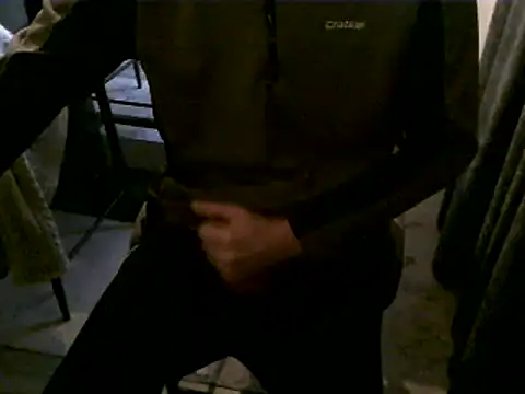 Snapshot of hornyman18cm39 chatting on 01.24.25 hornyman18cm39 online show from 01.24.25