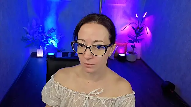 Snapshot of kimberlyray777 chatting on 10.08.25 kimberlyray777 online show from 10.08.25