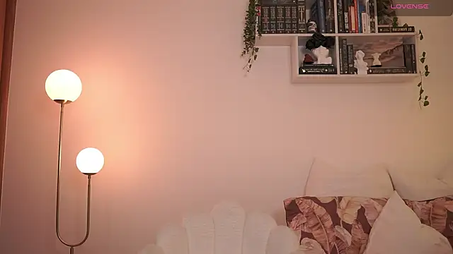 Snapshot of EmilyxRose_- chatting on 02.09.25 EmilyxRose - online show from 02.09.25