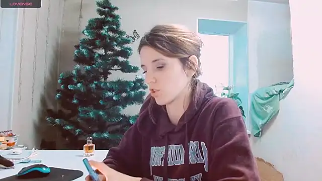 Snapshot of RosaJil chatting on 12.24.24 RosaJil online show from 12.24.24