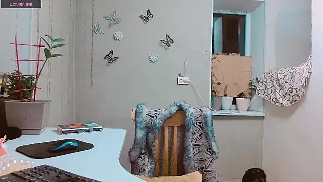 Snapshot of RosaJil chatting on 01.26.25 RosaJil online show from 01.26.25