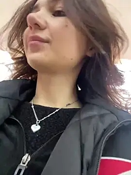 QuitieLia online show from 12.10.24