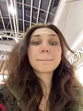 QuitieLia online show from 01.20.25