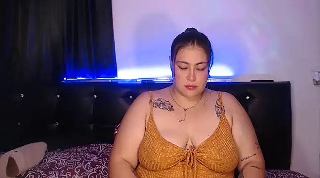 Snapshot of sary-smile chatting on 01.22.25 sary-smile online show from 01.22.25