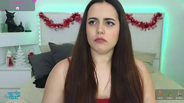 Snapshot of Eva_Rogers_ chatting on 01.10.25 Eva Rogers  online show from 01.10.25