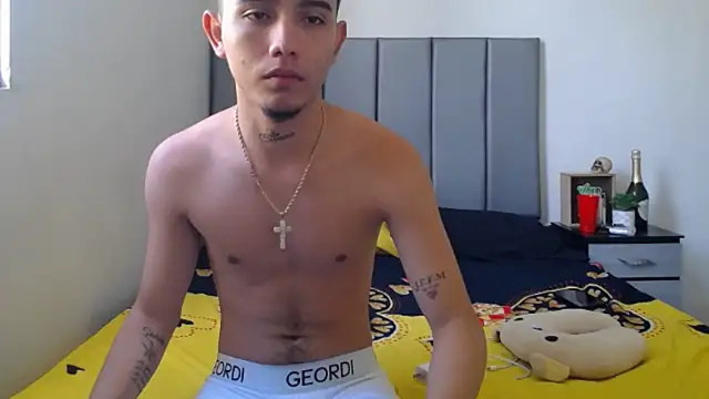 Snapshot of Evilboy555 chatting on 12.03.25 Evilboy555 online show from 12.03.25