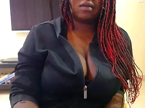 Snapshot of sunnylovexp chatting on 11.30.25 sunnylovexp online show from 11.30.25