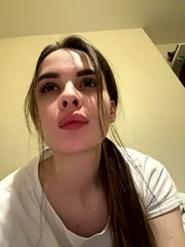Snapshot of KristenSayles chatting on 12.03.24 KristenSayles online show from 12.03.24