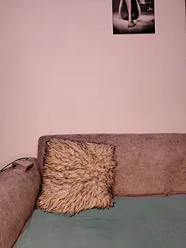 bebygirl143s online show from 09.28.25