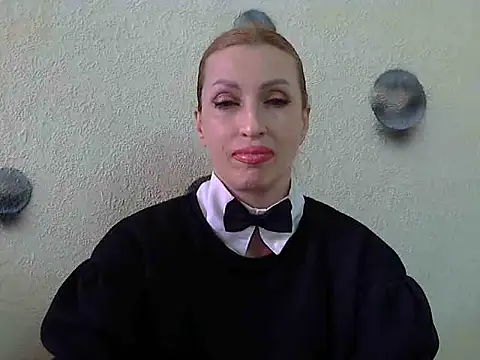 Jillian Pattie online show from 01.08.25