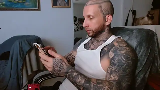 Snapshot of bobbybacala91 chatting on 09.18.25 bobbybacala91 online show from 09.18.25