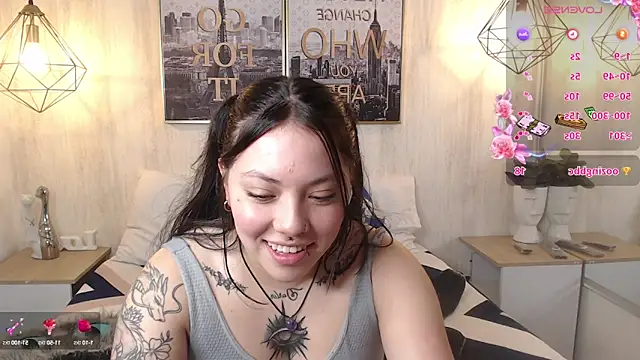 Snapshot of Isa_reel chatting on 02.04.25 Isa reel online show from 02.04.25