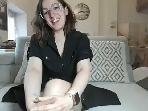 Snapshot of prunelle_sexy chatting on 10.18.25 prunelle sexy online show from 10.18.25