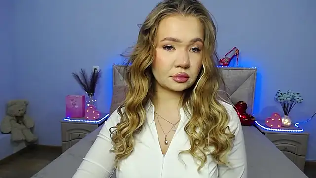 Snapshot of StacyYellig chatting on 01.17.25 StacyYellig online show from 01.17.25