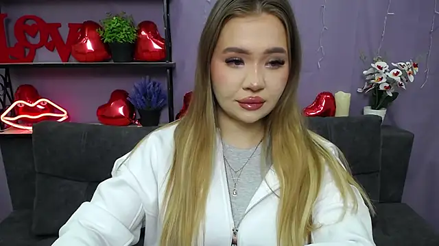 Snapshot of StacyYellig chatting on 03.04.25 StacyYellig online show from 03.04.25